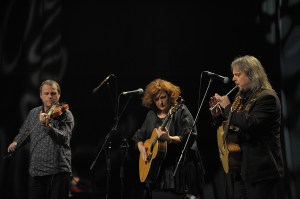 click to visit Barbara Dickson website